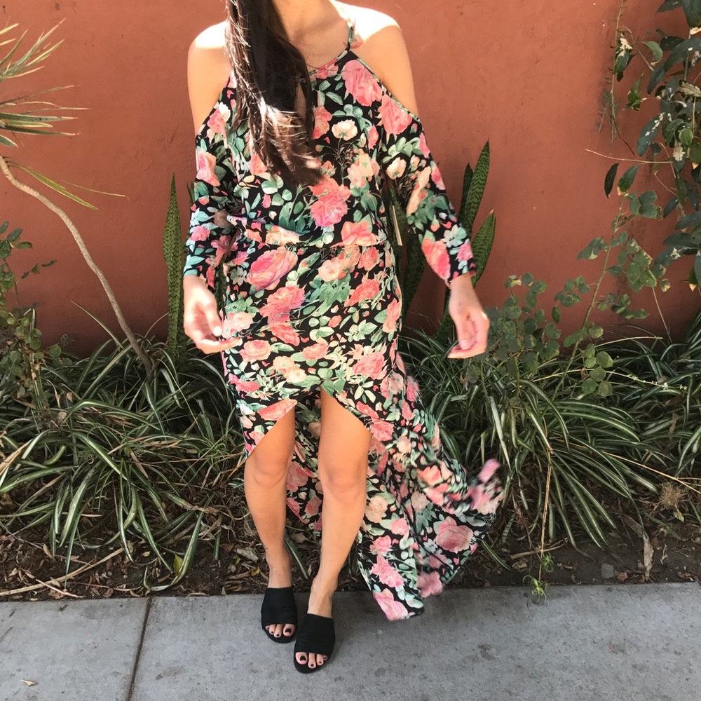 NWTS lovers and friends floral maxi small